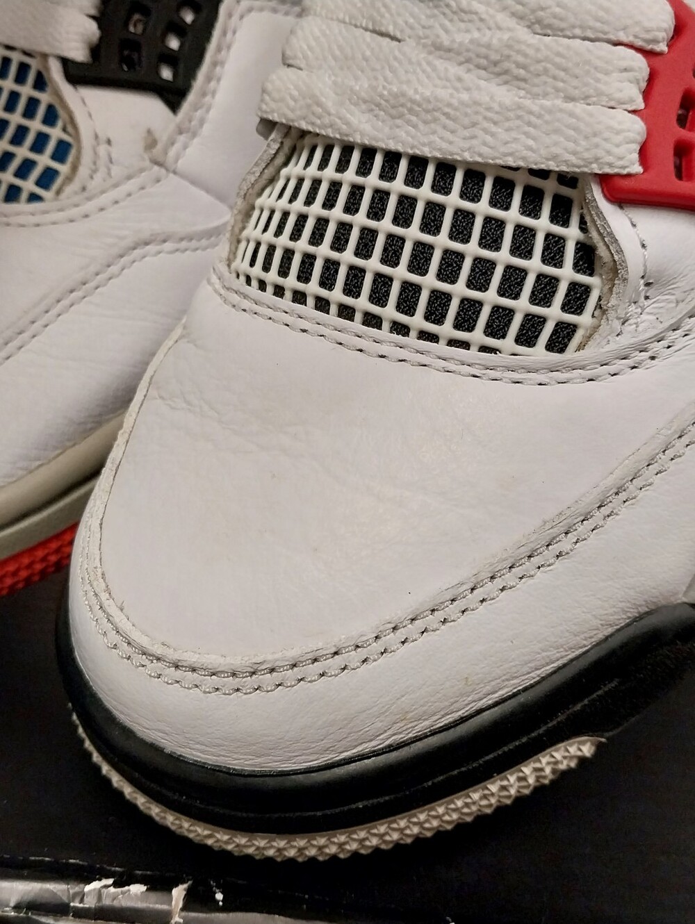 Retro Jordan 4 'What The' Size 9 Men's - Picture 8 of 16